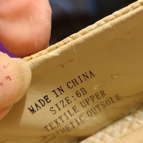 H by Halston Gold Slingback Platform Heels - Picture 6 of 6